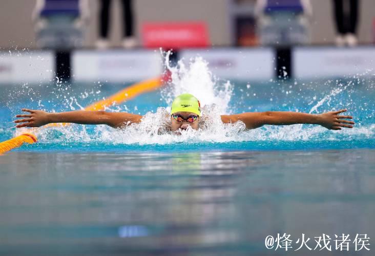 全运会男子1500米自由泳：山东选手张展硕摘得金牌